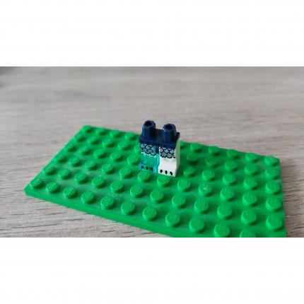 Hanches et 1 jambe gauche blanche 1 jambe droite bleu trans-clair 6102369 pièce détachée Lego #C06