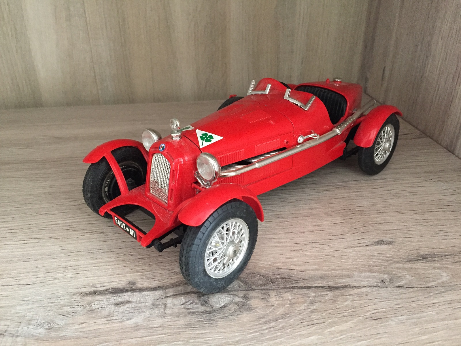 Pièce détachée miniature Burago Alfa Romeo 2300 monza de 1934 de marque Burago 