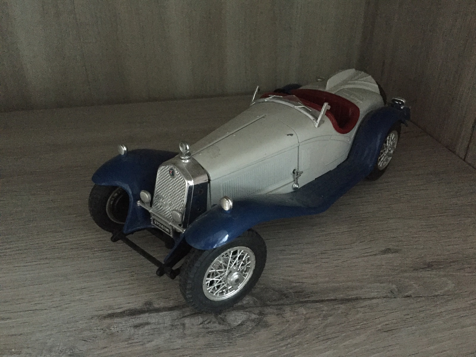 BURAGO ALFA ROMEO 2300 SPIDER 1938 1/18 1/18E 1/18EME