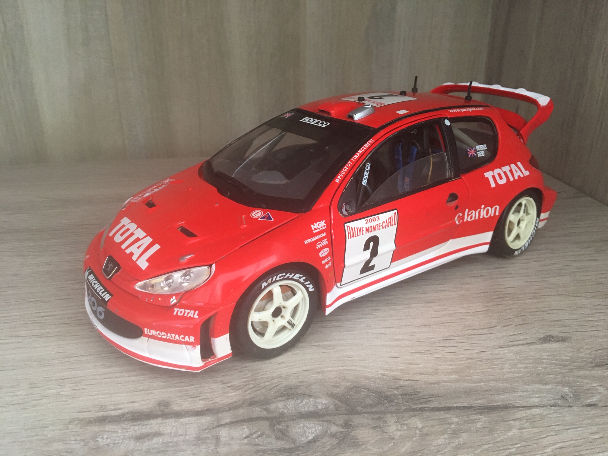 PEUGEOT 206 WRC RALLYE 2003 MONTE CARLO NUMERO 2 R.BURNS