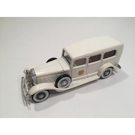SOLIDO CADILLAC V16 1931 452A BLANCHE 1/43 1/43E 1/43EME
