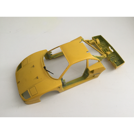 BURAGO FERRARI F40 JAUNE 1/24EME 1/24E 1/24