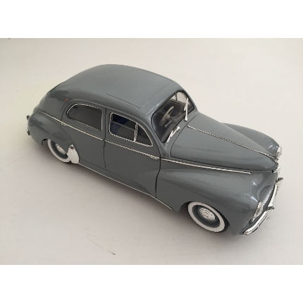 SOLIDO PEUGEOT 203 1954 GRISE 1/18 1/18E 1/18EME