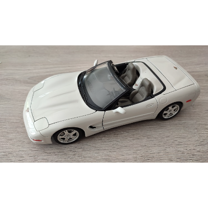 BURAGO CHEVROLET CORVETTE C5 1997 1/18 1/18E 1/18EME