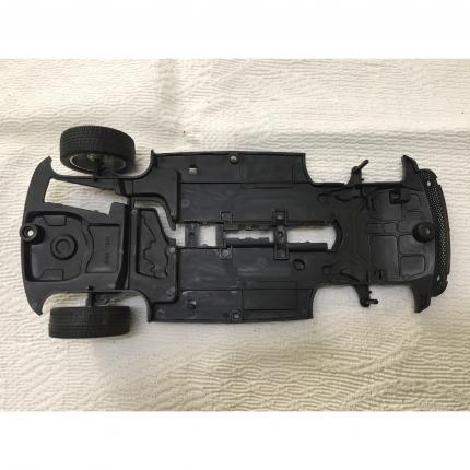 châssis roue arrière pièce détachée burago volkswagen new beetle 1998 1/18