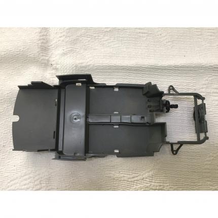 socle avec pédalier pièce détachée burago volkswagen new beetle 1998 1/18 1/18e