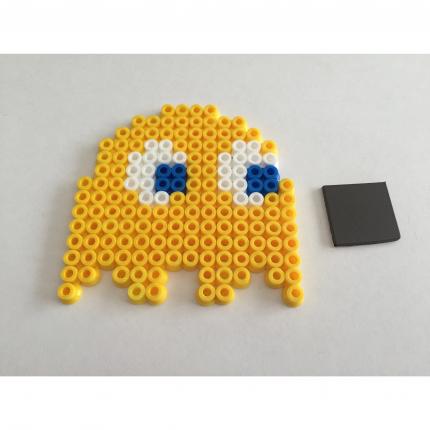 FANTOME MONSTRE JAUNE AIMANT PAC-MAN NAMCO PERLE A REPASSER HAMA DECORATION