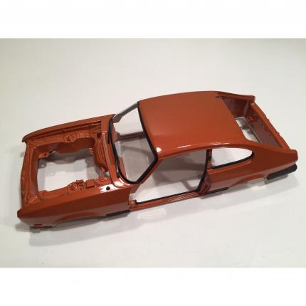Carcasse carrosserie pièce détachée miniature Ford Capri MKIII 2.8 1978 Norev 1/18 1/18e 1/18ème