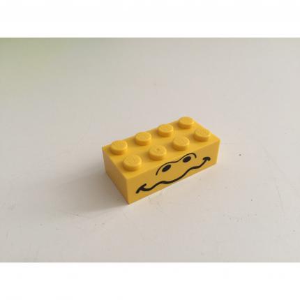 Brique jaune 2x4 avec motif bouche ondulée et narines 3001px2 pièce détachée Lego #A8