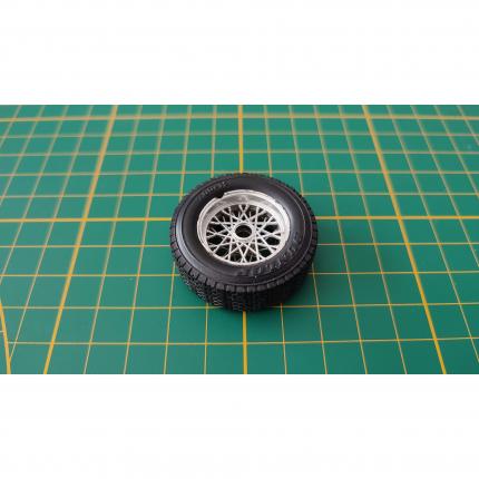 Roue seule pièce détachée miniature jaguar type E 1961 1/18 burago #B38