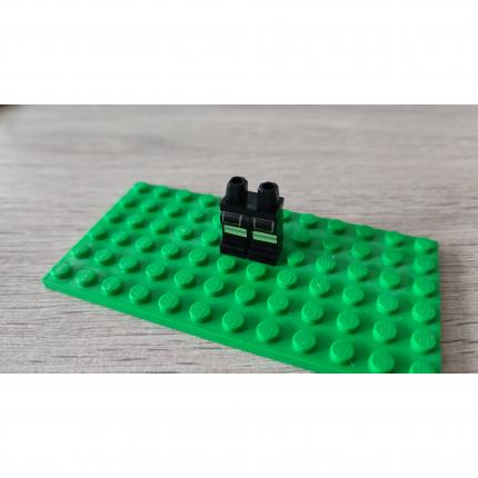 Hanches et jambes avec motif à rayures réfléchissantes 6143335 pièce détachée Lego #C06