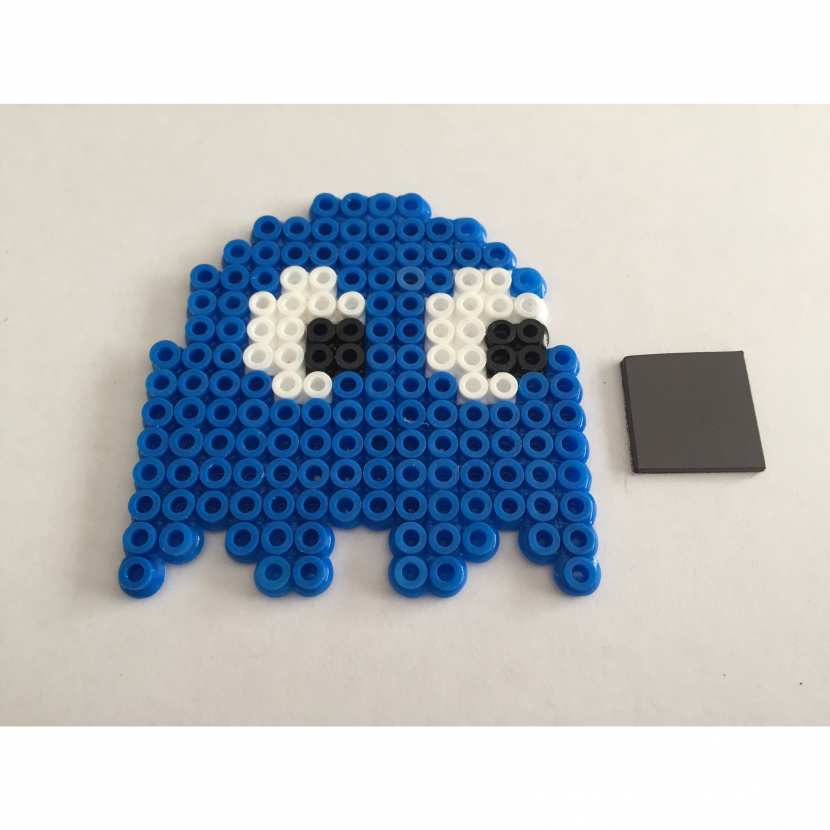 PAC-MAN FANTOME PERLE A REPASSER AIMANT PIXEL ART REFREGIRATEUR