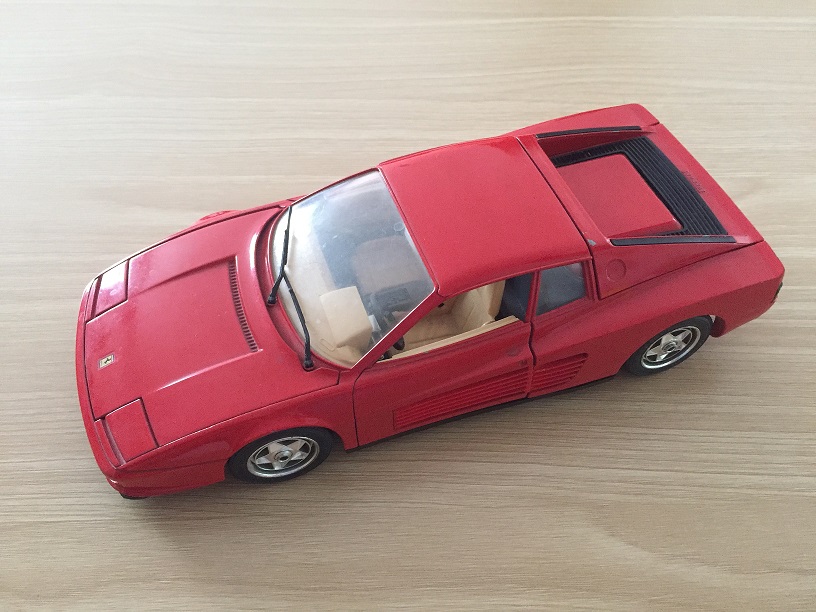 Pièce détachée miniature Burago Ferrari testarossa 1984 1.18 1.18e 1.18eme