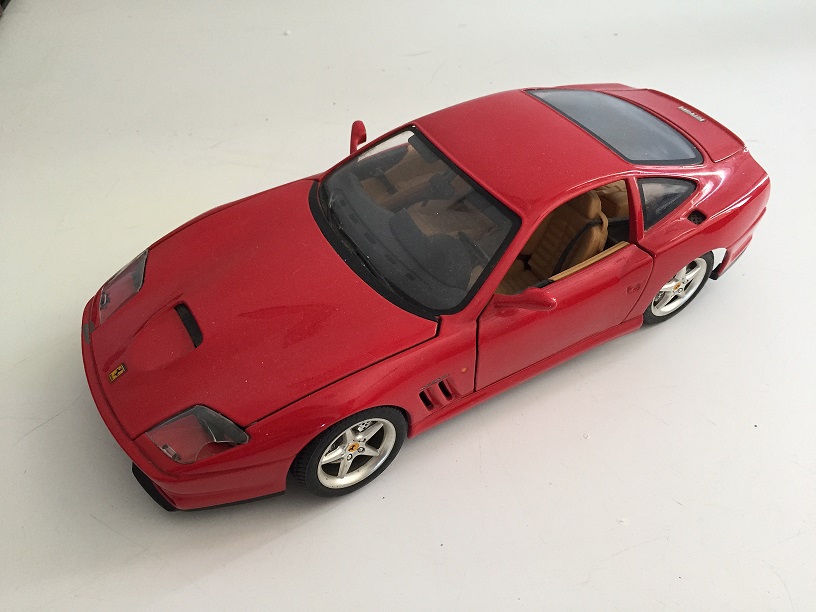pièce détachée miniature Ferrari 550 maranello 1996 rouge