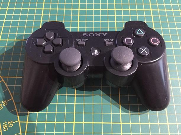 pièce détachée manette Sony référence CECHZC2E