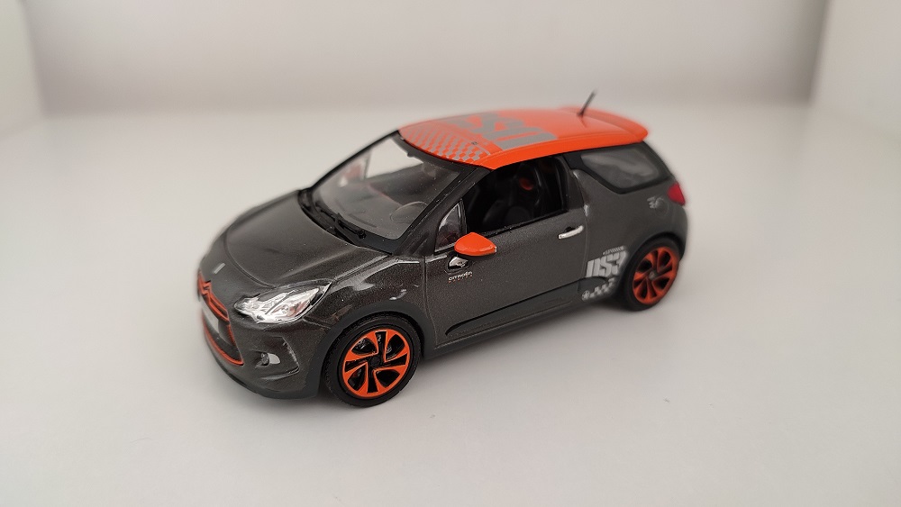 Visserie x2 pièce détachée miniature Citroën DS3 Racing 2010 Norev 143 143e 143ème