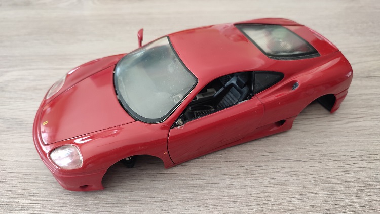 pièce détachée miniature Ferrari 360 Modena Hot wheels Mattel 1.18