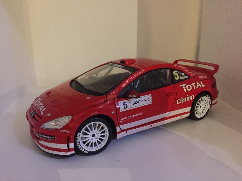 Pièce détachée miniature Peugeot 307 wrc de marque Maisto 1/18 1/18e 1/18ème