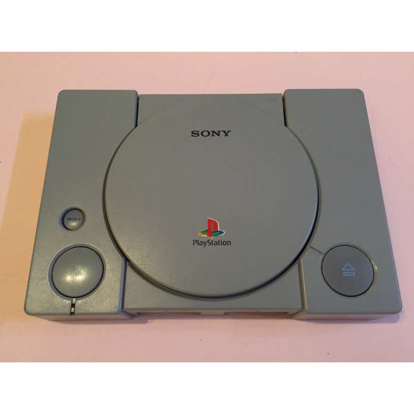 Plasturgie coque supérieur pièce détachée pour console de jeu de marque Sony de type PS1 Playstation 1 référence SCPH-9002
